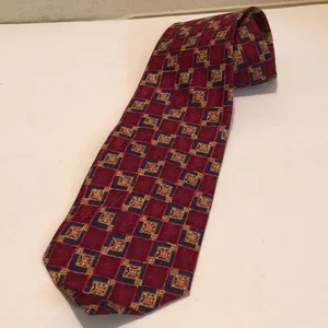 W300